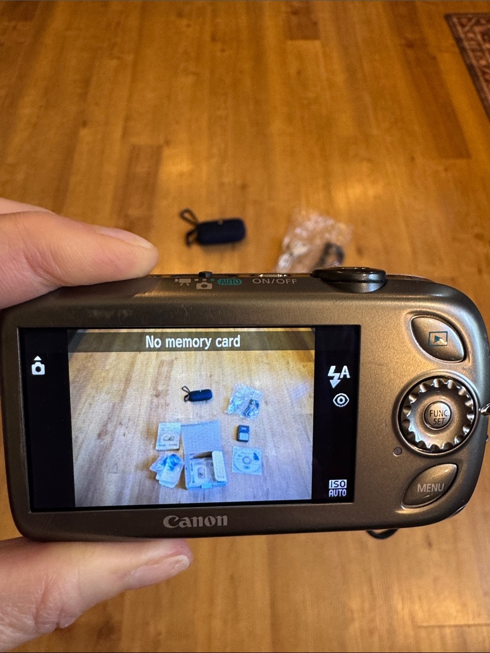 Canon PowerShot SD960 IS 12.1 MP Digital ELPH Camera Silver TESTED with Charger - Picture 10 of 15